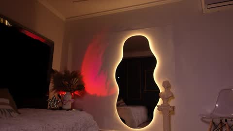 zoevidal_ online show from January 15, 11:59 am