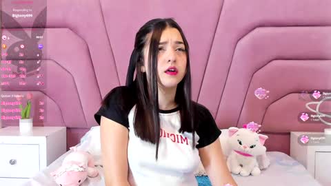 Snapshot of zoewillian chatting on January 7, 9:35 pm zoewillian online show from January 7, 9:35 pm
