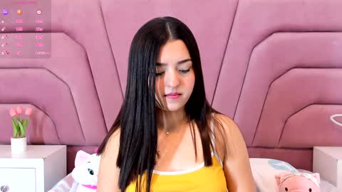 Snapshot of zoewillian chatting on January 18, 2:03 am zoewillian online show from January 18, 2:03 am