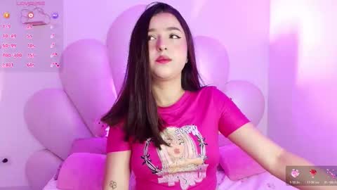 Snapshot of zoewillian chatting on October 21, 12:44 am zoewillian online show from October 21, 12:44 am