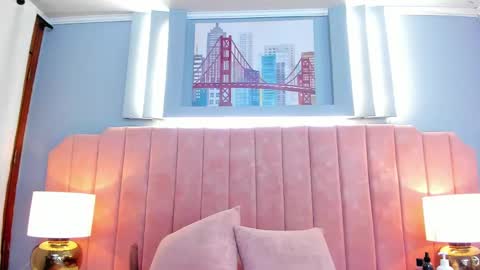 Snapshot of zoey_cute_ chatting on February 11, 3:08 am Valeria online show from February 11, 3:08 am