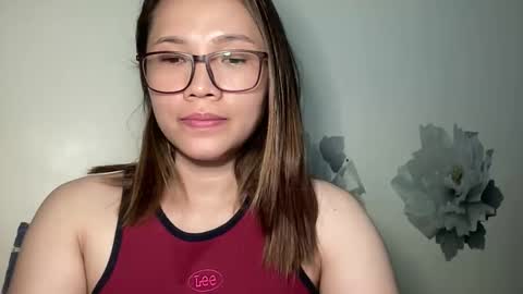 zoey_foryou online show from November 16, 3:28 pm