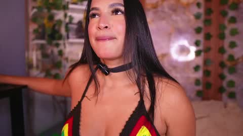 zoey fox  online show from April 12, 2:05 am