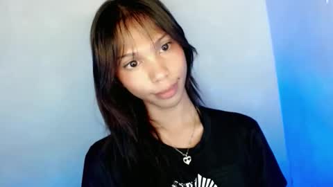 Snapshot of zoeygorgeous19 chatting on April 22, 9:55 am zoey online show from April 22, 9:55 am