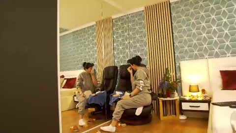 Snapshot of zoeylarkens chatting on February 28, 4:20 pm Zoey online show from February 28, 4:20 pm