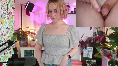 Zoey Ryan online show from November 15, 6:48 pm