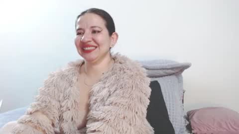 Snapshot of zohe_ chatting on October 8, 9:51 am zohe online show from October 8, 9:51 am