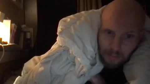 Snapshot of zolexthomas chatting on January 18, 10:39 pm zolexthomas online show from January 18, 10:39 pm