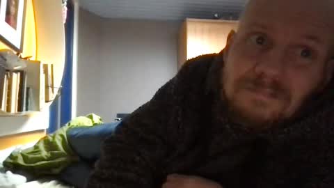 Snapshot of zolexthomas chatting on November 3, 3:24 pm zolexthomas online show from November 3, 3:24 pm