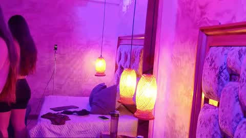 zoley  online show from November 3, 11:33 am