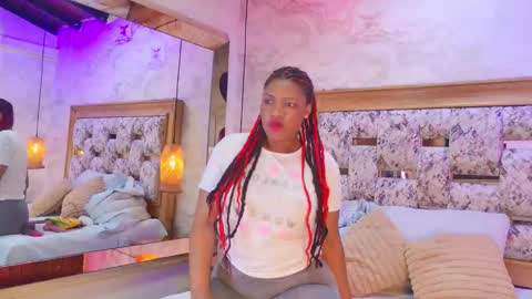 zoley  online show from November 28, 3:20 am