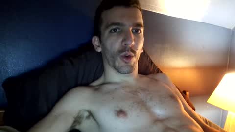 Snapshot of zommmmmmmmm chatting on March 25, 9:43 pm zom online show from March 25, 9:43 pm