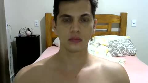 zoro_00 online show from February 22, 11:13 pm