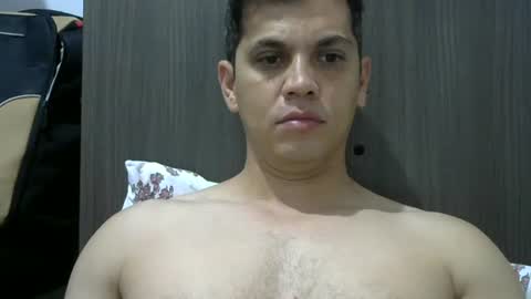 Snapshot of zoro_00 chatting on December 2, 12:38 am zoro_00 online show from December 2, 12:38 am