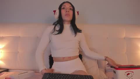 cintya kors online show from February 6, 9:00 am