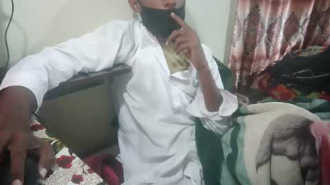 Snapshot of zoyakhan803 chatting on February 23, 2:51 am zoyakhan803 online show from February 23, 2:51 am