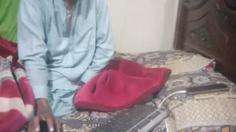 Snapshot of zoyakhan803 chatting on November 14, 11:24 pm zoyakhan803 online show from November 14, 11:24 pm