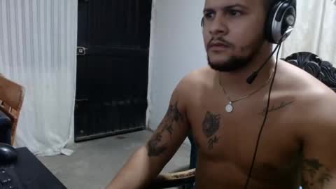 Snapshot of zues_gle25 chatting on September 15, 7:19 am zues_gle25 online show from September 15, 7:19 am