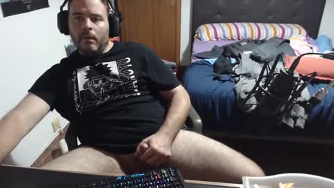 Snapshot of zuheyla26 chatting on December 7, 4:09 am Zuheyla online show from December 7, 4:09 am