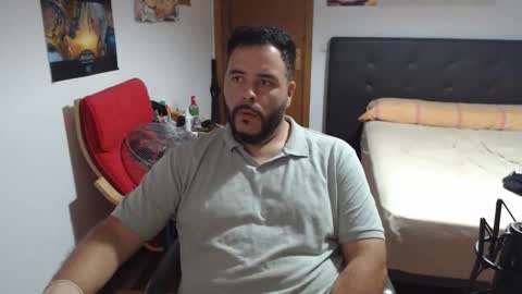 Snapshot of zuheyla26 chatting on September 13, 7:02 pm Zuheyla online show from September 13, 7:02 pm