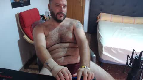 Snapshot of zuheyla26 chatting on September 28, 12:54 pm Zuheyla online show from September 28, 12:54 pm