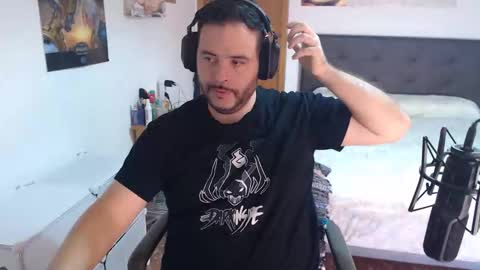 Snapshot of zuheyla26 chatting on October 17, 9:45 am Zuheyla online show from October 17, 9:45 am