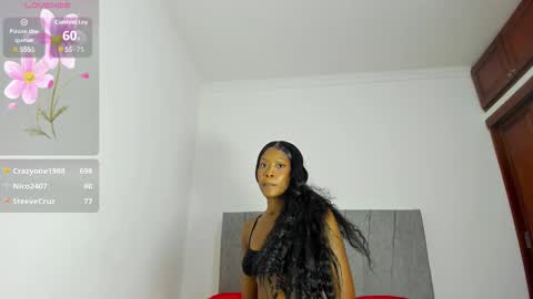 Snapshot of zule__williams chatting on October 5, 12:53 am zule online show from October 5, 12:53 am