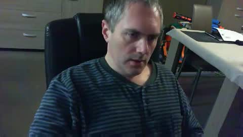 Snapshot of zultem chatting on November 25, 4:23 am zultem online show from November 25, 4:23 am