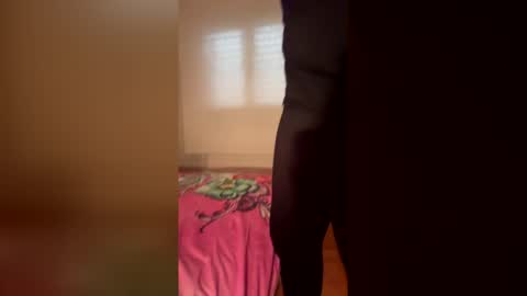 Snapshot of zurdineno chatting on February 1, 11:42 am zurdineno online show from February 1, 11:42 am