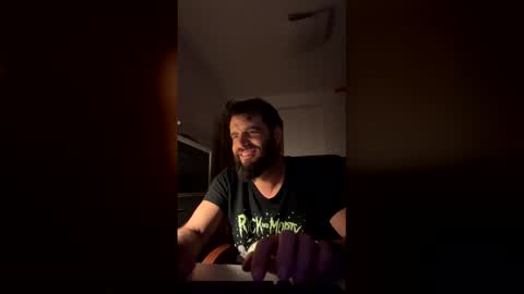 Snapshot of zurdineno chatting on February 3, 12:09 am zurdineno online show from February 3, 12:09 am