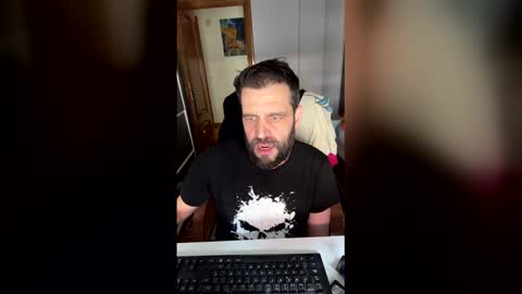 zurdineno online show from May 11, 9:37 am