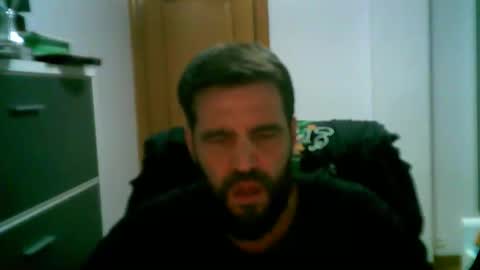 Snapshot of zurdineno chatting on June 4, 8:26 pm zurdineno online show from June 4, 8:26 pm