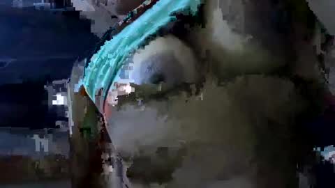 Snapshot of zuriluxe45 chatting on October 14, 4:02 am zuriluxe45 online show from October 14, 4:02 am