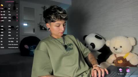 Snapshot of zuryramirez_ chatting on September 14, 7:02 pm Zury Ramirez online show from September 14, 7:02 pm