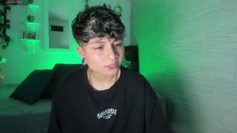 Snapshot of zuryramirez_ chatting on October 11, 9:46 pm Zury Ramirez online show from October 11, 9:46 pm