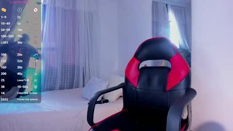 Zury Ramirez online show from April 20, 9:27 pm