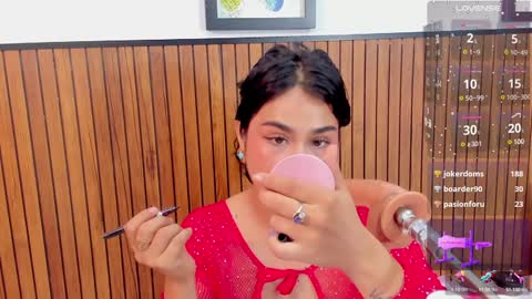 Snapshot of zyle_boobs_ chatting on January 15, 7:34 pm ZYLE online show from January 15, 7:34 pm