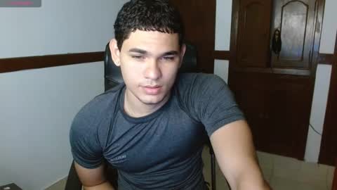Snapshot of zyrosxk chatting on September 21, 10:00 pm antonio felipe online show from September 21, 10:00 pm
