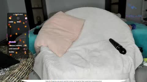 Miss Carla online show from October 27, 9:46 am