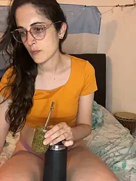 Snapshot of Lunaabbey chatting on July 5, 7:32 pm Lunaabbey online show from July 5, 7:32 pm