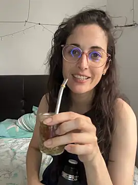 Snapshot of Lunaabbey chatting on July 31, 9:09 am Lunaabbey online show from July 31, 9:09 am