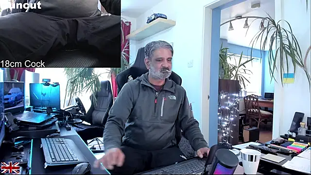 OnlineBossUK online show from November 8, 11:10 am