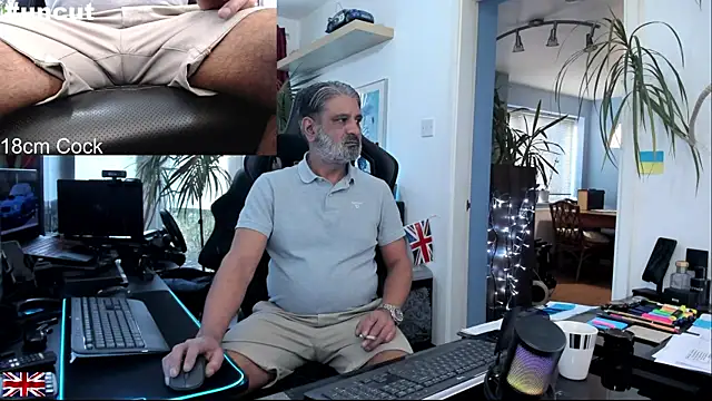 OnlineBossUK online show from November 18, 3:27 pm