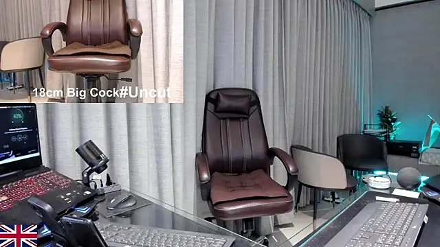 OnlineBossUK online show from July 24, 6:06 pm