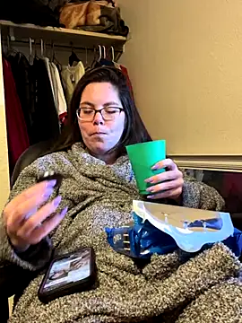 LacieStar online show from December 8, 5:22 pm