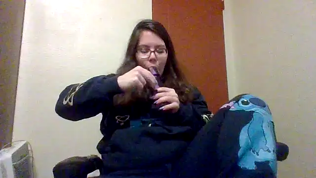 LacieStar online show from December 11, 9:55 pm