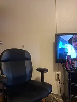 LacieStar online show from December 13, 2:05 pm