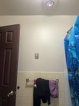 LacieStar online show from December 15, 7:53 pm