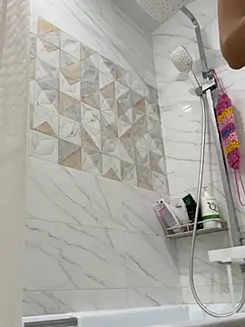 Snapshot of angelmommu chatting on January 27, 2:13 pm angelmommu online show from January 27, 2:13 pm