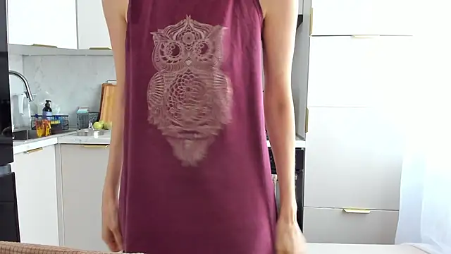 Snapshot of angelmommu chatting on March 10, 11:10 am angelmommu online show from March 10, 11:10 am